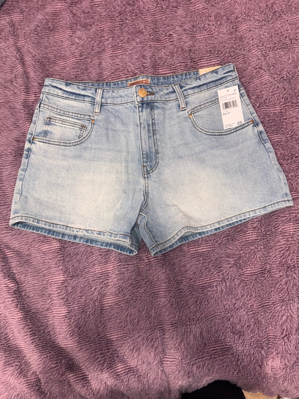 Kut from the Kloth Light Wash Denim High-Rise Jean Shorts
